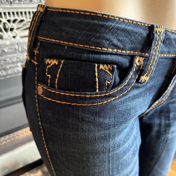 Women's True Religion Bobby Heritage Bootcut Denim Jeans, Size 30 - Picture 14 of 14